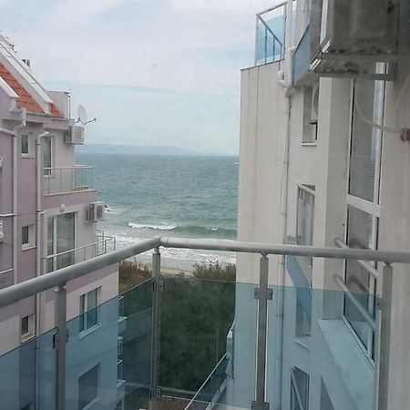 Kraybrezhna Apartment Поморие Екстериор снимка