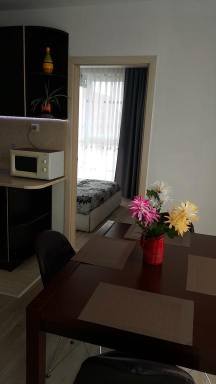 Kraybrezhna Apartment Поморие Екстериор снимка