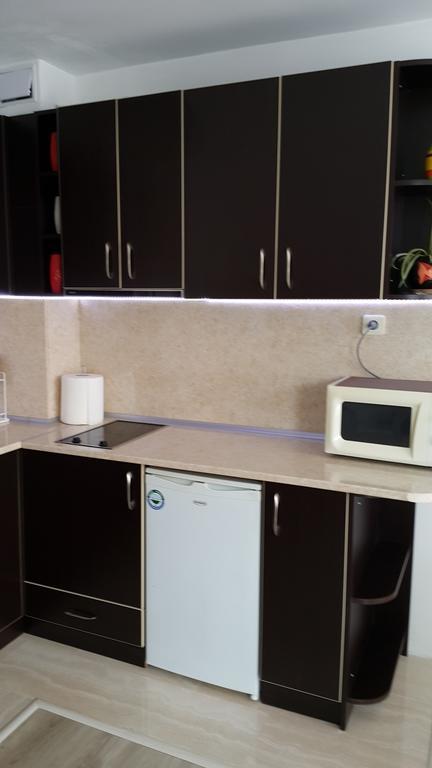 Kraybrezhna Apartment Поморие Екстериор снимка